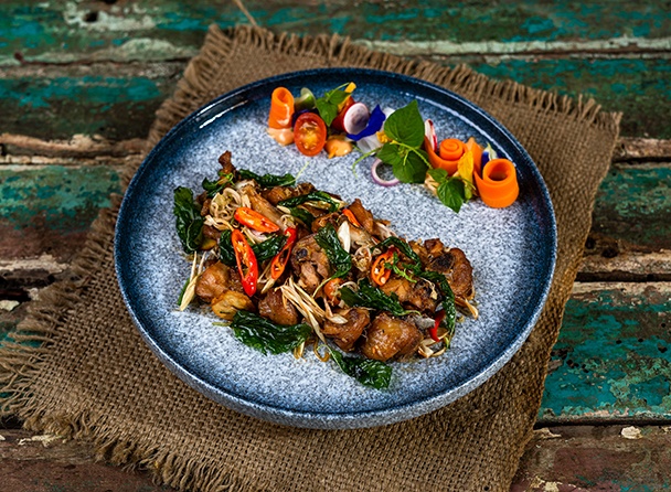 Stir Fried Chicken with Lemongrass and Hot Chilli