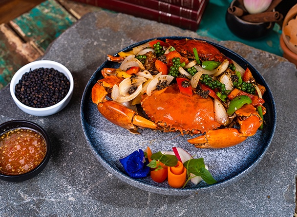 Stir Fried Stone Crab with Kampot Green Pepper